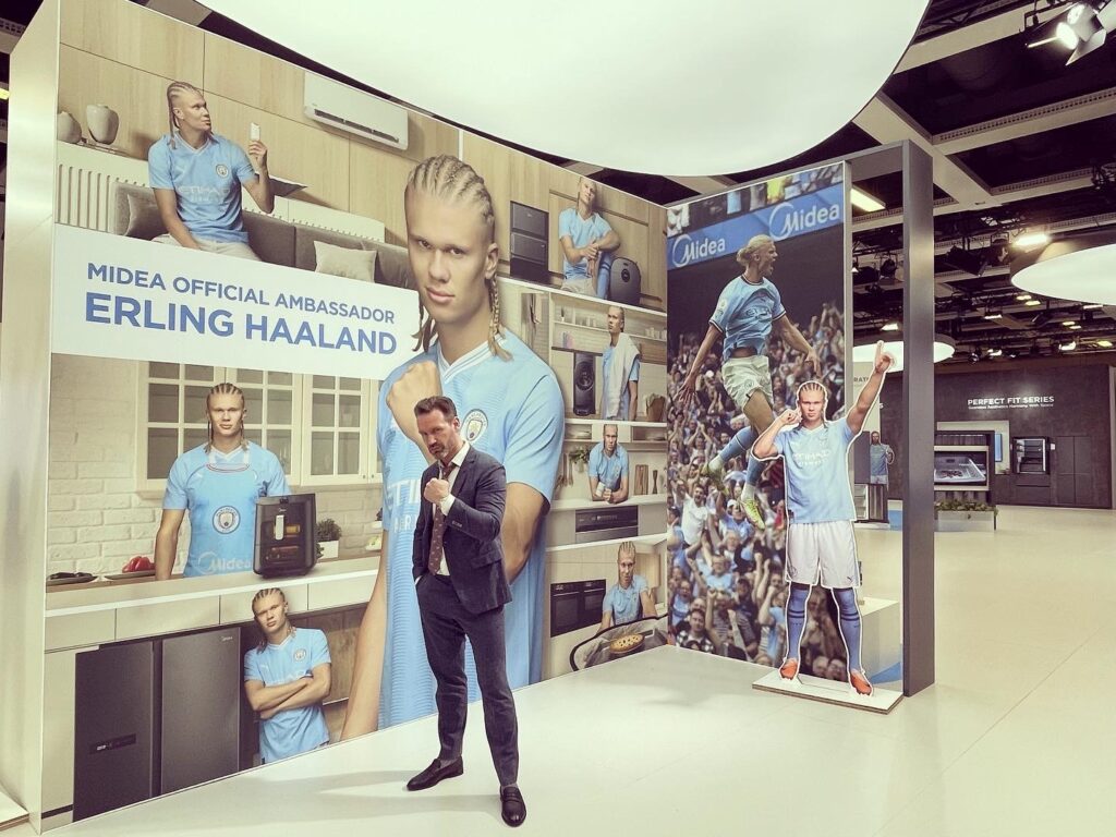 Haaland - Midea - IFA 2023 - Booth Design 11 - BrandoGroup - Website